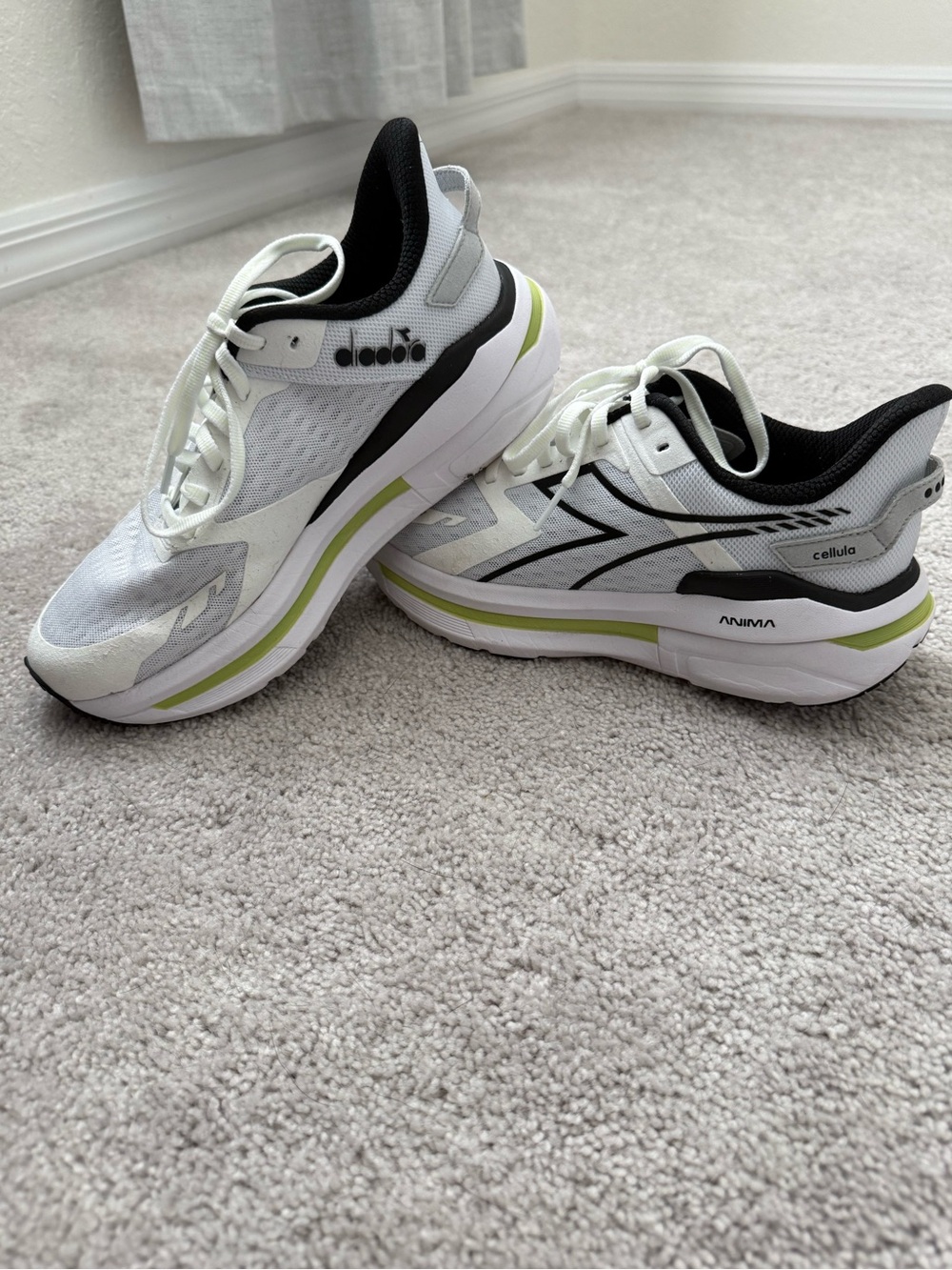 Diadora Cellula Running Shoes in White & Lime